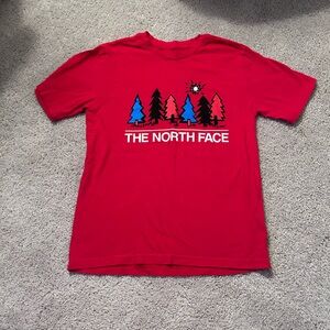 The North Face boys short sleeve red tee size Medium 10/12